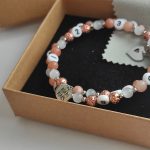 zoom produit sur le bracelet d'allaitement MARGOT