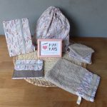 Coffret voyage "Pochon Maman" - Feuilles Taupes